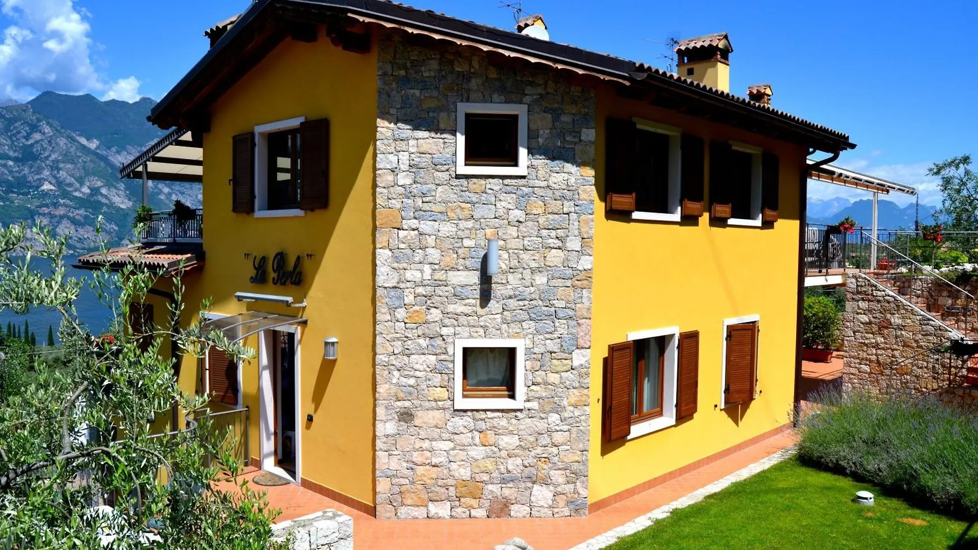 Διαμέρισμα Appartamenti La Perla Μαλτσεζίνε