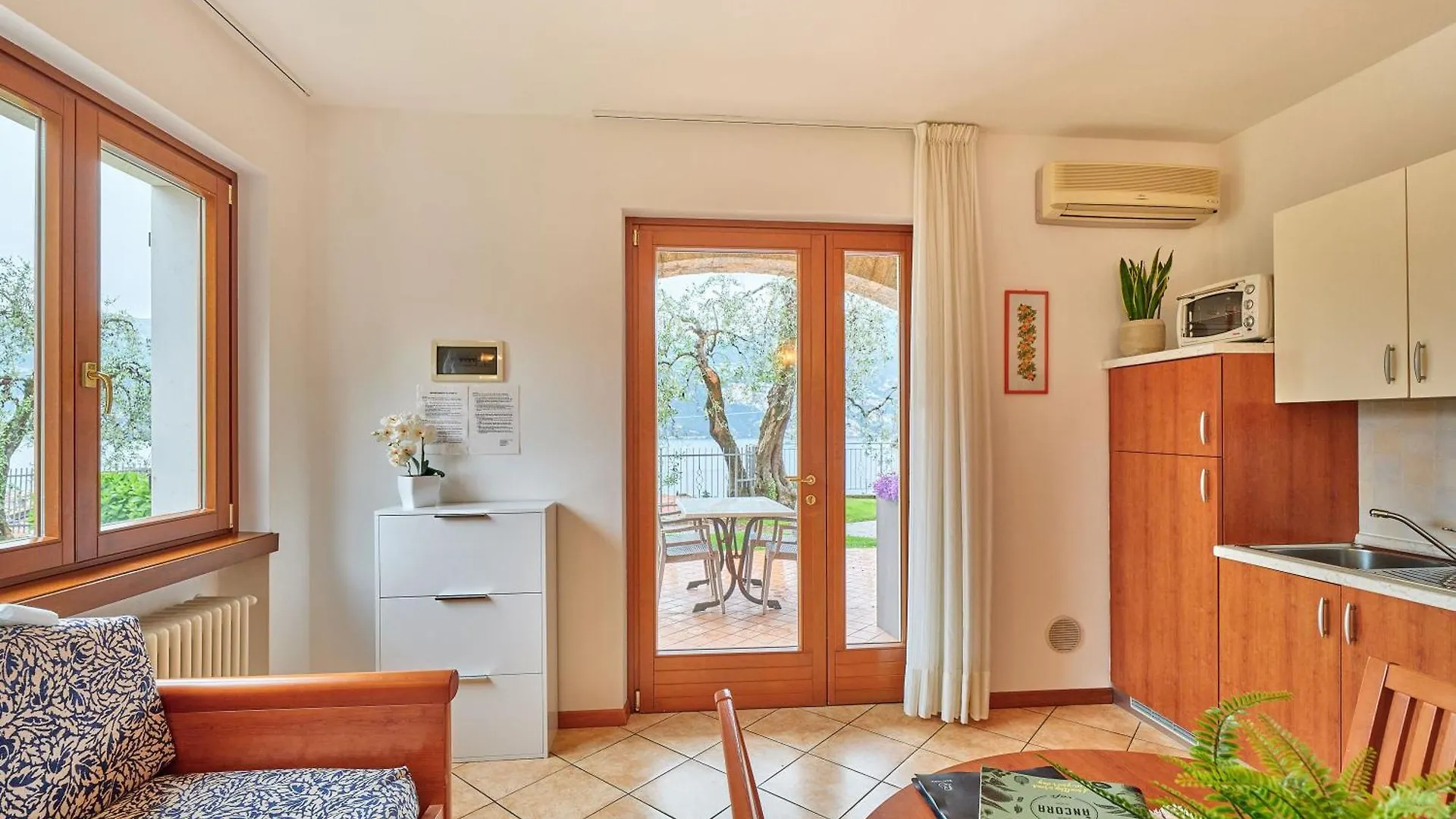 Appartamenti La Perla Μαλτσεζίνε 0*,  Ιταλία